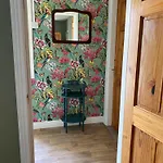 Дом отдыха Sage - Self Catering