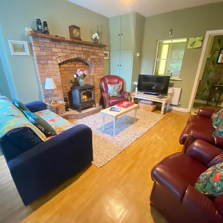 Sage - Self Catering *