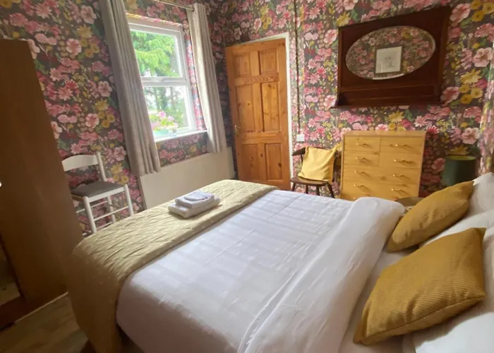 Sage - Self Catering *